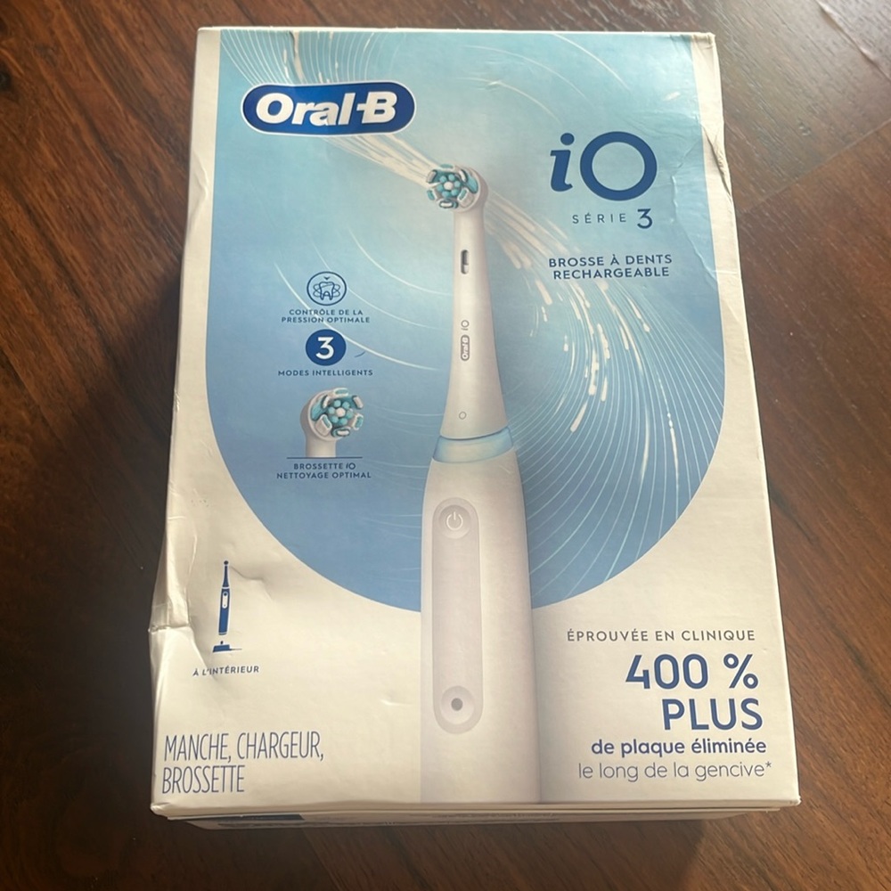Oral B electric toothbrush iO Series 3